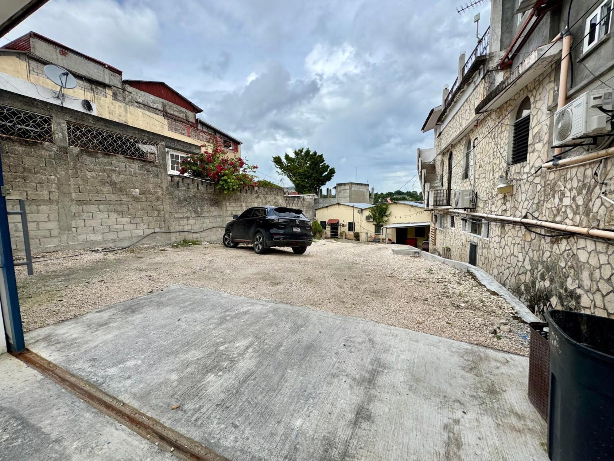 Hostal Inn 2 Флорес Екстериор снимка